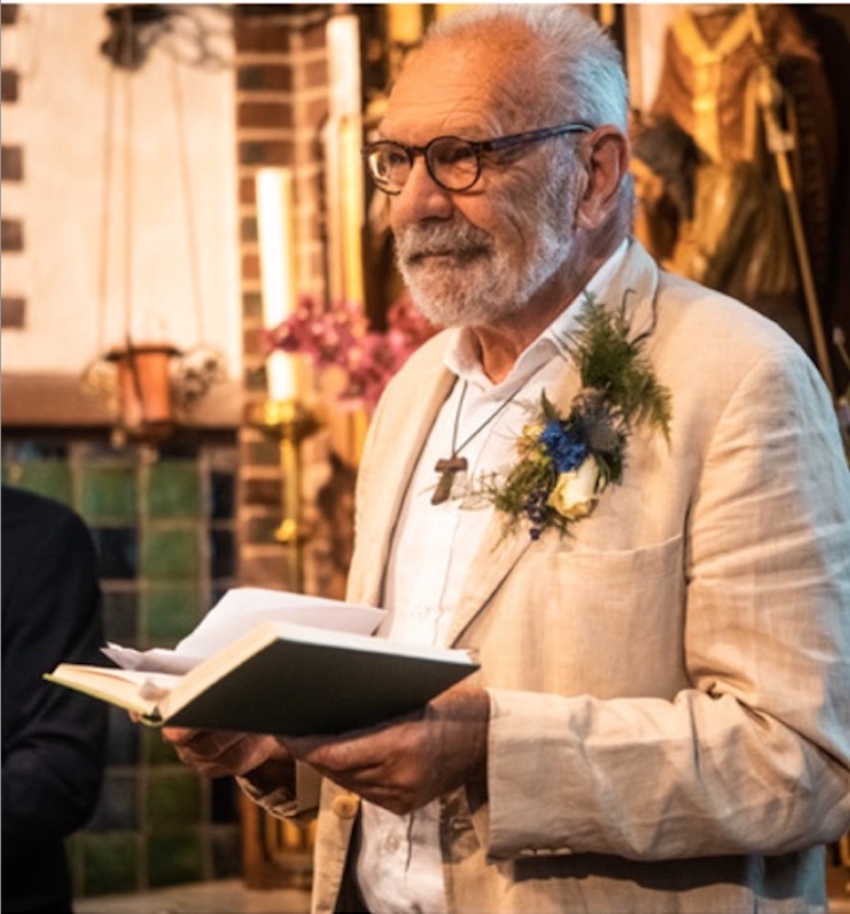 Sharing as Healing  with Denis Jackson  ​  We are delighted that Denis Jackson will spend the evening with us outlining his work as an ecumenical chaplain in a mental health setting, and the sharing of bread and wine together as healing love. 