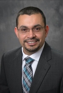 photo of Dr. Roberto Lopez