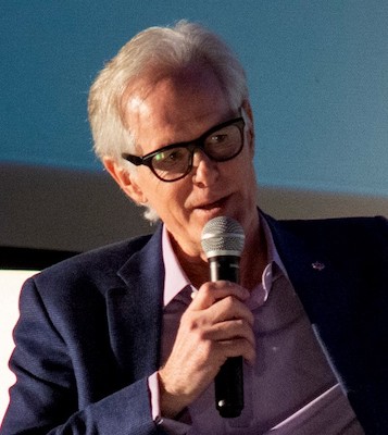 custom photo of speaker