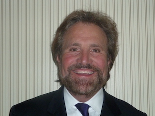 photo of Dr. C. Michael Neuwelt